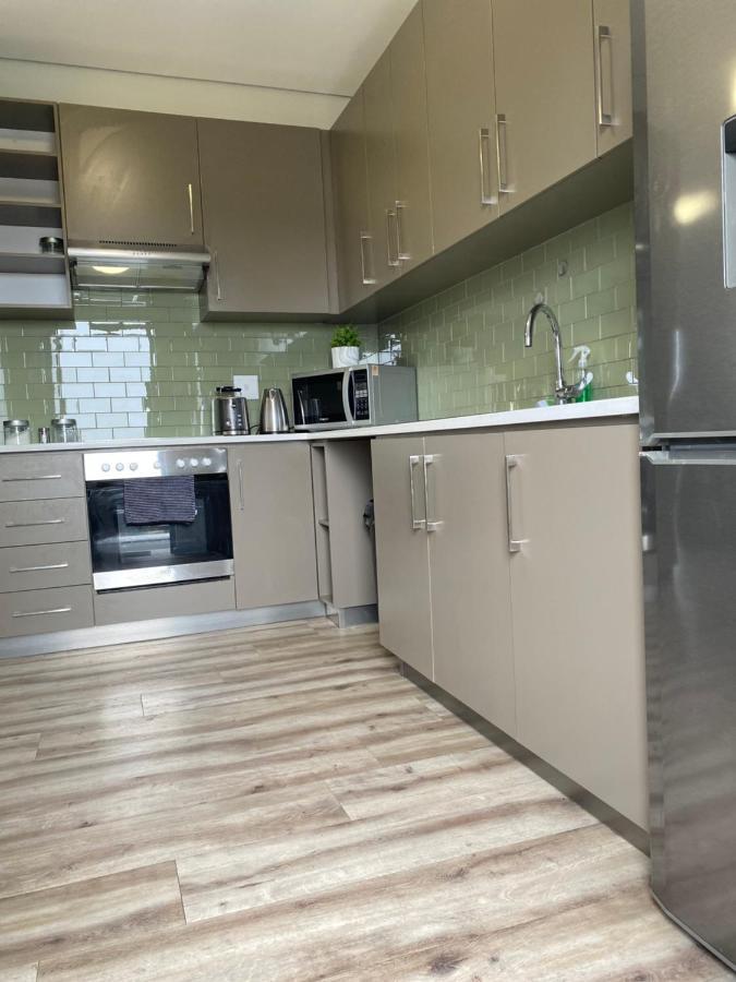 Dmn City At Merensky Apartment ウィントフーク エクステリア 写真