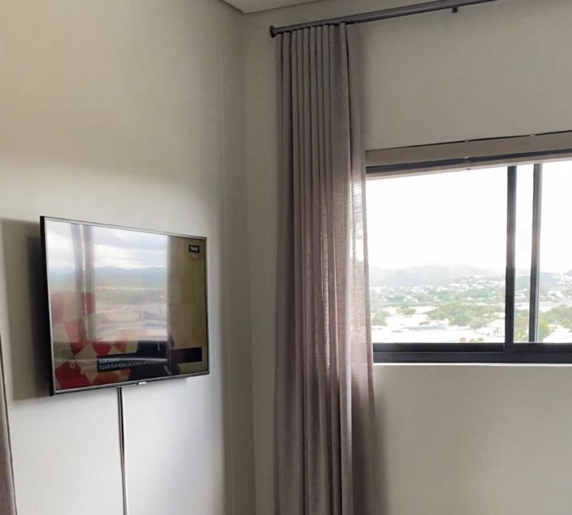 Dmn City At Merensky Apartment ウィントフーク エクステリア 写真